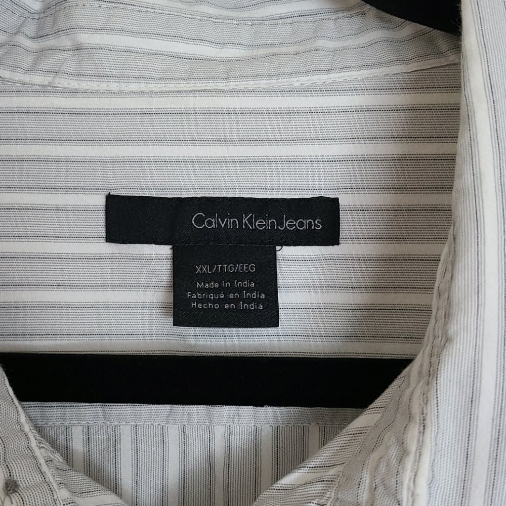 Calvin Klein button down - Picture 3 of 3